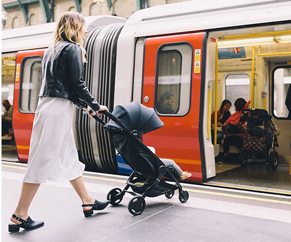 Ergobaby旗下新品Metro轻便型城市推车获得2019年德国iF设计大奖