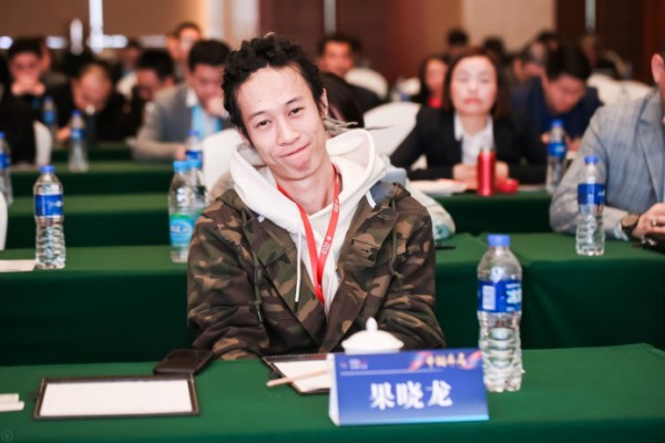 泡泡玛特：做线下很傻很天真？它其实是最重要的壁垒
