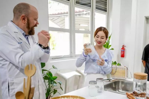 强生婴儿实力演绎“婴幼儿洗护专家”担当  开启婴幼儿护肤新纪元
