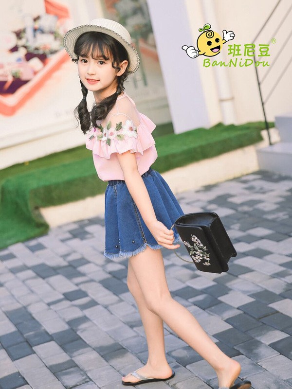 班尼豆童装：小女孩夏季这样穿搭更好看  童装夏季搭配技巧
