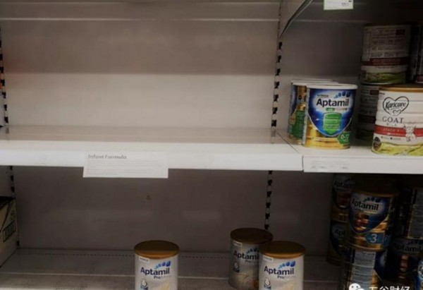 澳洲爱他美白金版焕新升级 当地市民排队热捧 已经登录中国各大电商平台！