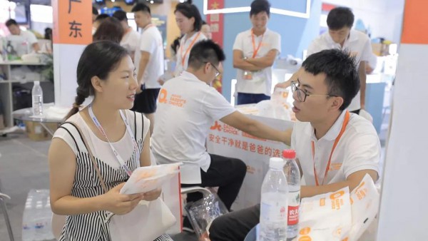 爸爸的选择亮相上海CBME孕婴童展 C位闪耀 震撼来袭！