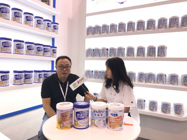 2019CBME孕婴童食品展最新事件：全球婴童网专访安纽希配方奶粉品牌总经理-方策先生