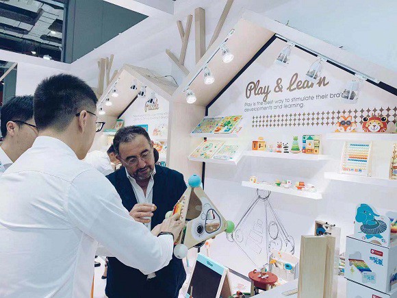 可来赛Classic World亮相2019上海CBME中国孕婴童展