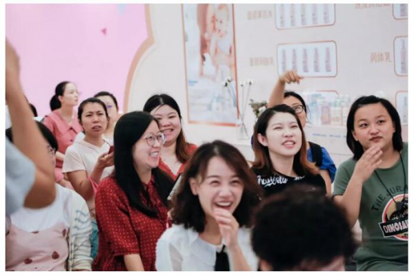 强生婴儿Cottontouch柔感新生系列孩子王首发 持续发力高端细分市场