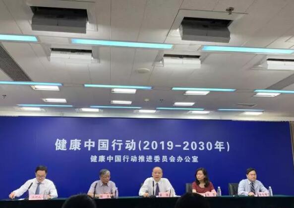 市场监管总局共实施儿童玩具和用品召回1043次，召回数量为365.02万件
