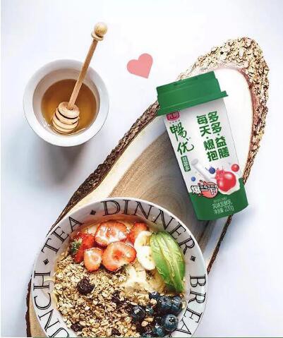 光明乳业关注青少年肠胃健康，万杯千亿拯救非正“肠”