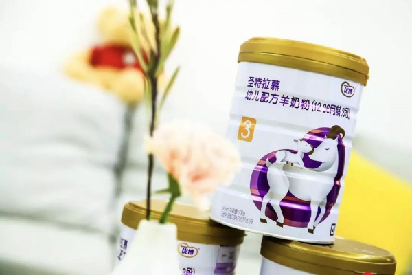 圣特拉慕“纯羊”情结：专业配方，促进宝宝营养均衡吸收