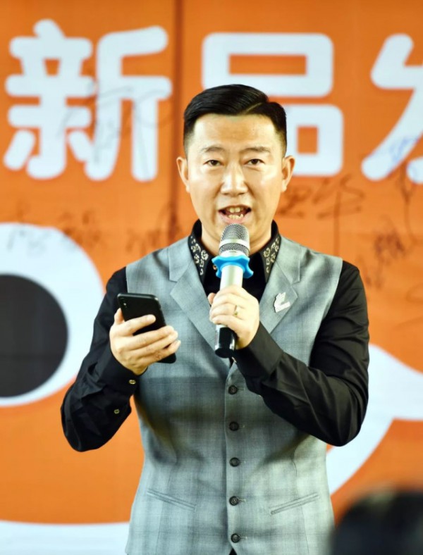便便乐(Babyrun)再推重磅新品，一手环保一手健康破解带娃出行难题