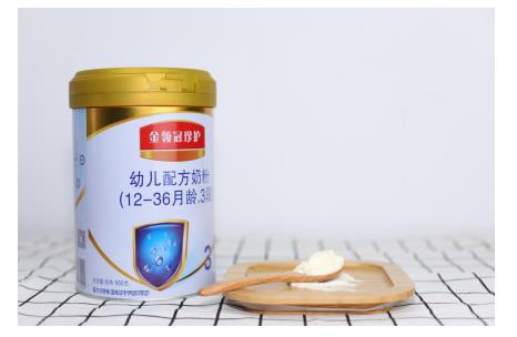 伊利金领冠珍护奶粉·六维营养易吸收 让宝宝能量满满