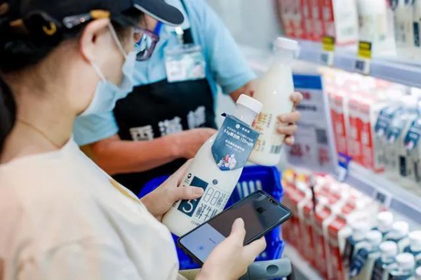 低温奶消费意识觉醒，广东乳企“香满楼”搭车新零售竞逐市场