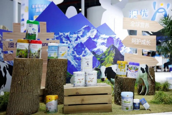 从婴配到全家丨第三届进博会澳优展品覆盖全阶段人群 国际化全链布局凸显
