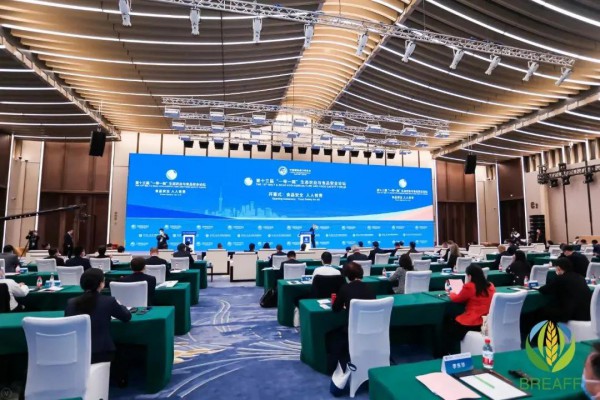 光明乳业率先在鲜奶包装上标注三个新鲜指标 让消费者喝上“新鲜”奶