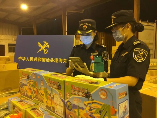 重磅！汕头海关查获知名IP奥特曼、托马斯侵权玩具