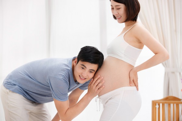 孕妇确诊新冠肺炎必须终止妊娠   中科院院士：不必盲目一刀切