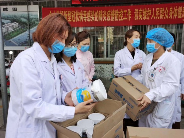 乳铁蛋白风口，高培硬核捐赠1700万元高含量乳铁蛋白奶粉共抗疫情