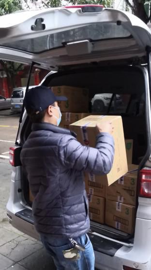 守护母婴 为爱加油，恒大农牧追加捐赠价值200万元咔哇熊奶粉