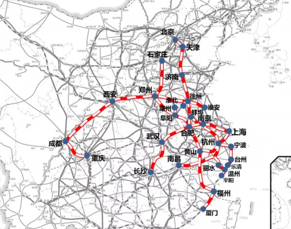 飞驰2020丨 英博奶粉高铁广告全面启动