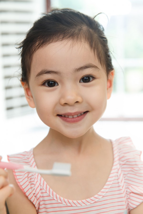 小象奇奇儿童防蛀牙膏 专为3-12岁儿童设计 关注儿童幼牙健康 从“齿”开始