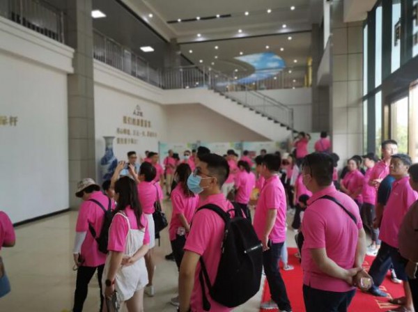 遇见匠心 坚守品质| 广东、福建VIP客户走进人之初，探寻宝宝优质口粮！