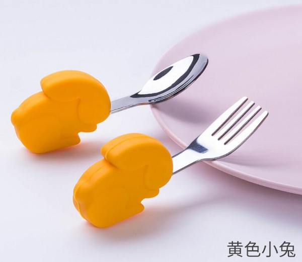 餐勺选的好  宝宝吃饭会更香  firaloo菲拉洛宝宝吃饭训练勺耐高温1无异味