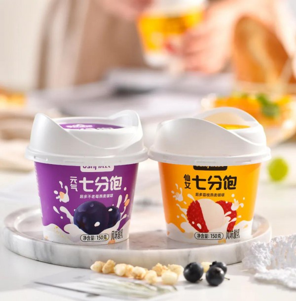 伊利、认养一头牛、优氏……乳企用包装吸引年轻人