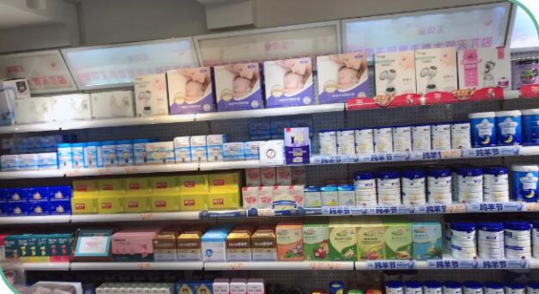 百平单店一年1800个新客主动找来，老板是这样做的！