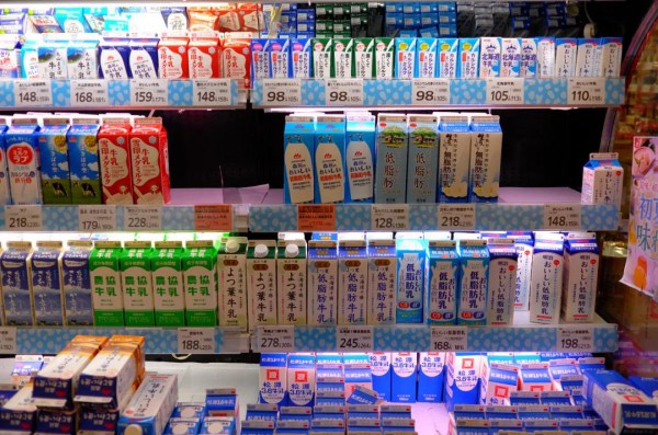 乳业新事件！日本鲜奶供过于求 被迫废弃倒掉多达5千吨浪费巨大