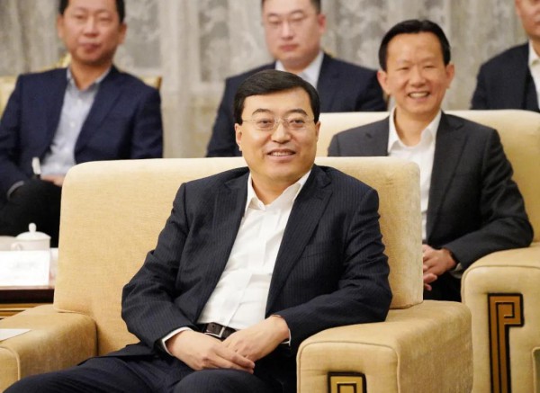 吉林省委书记景俊海会见团中央书记处书记傅振邦，中青企协会长、伊利集团党委书记、董事长兼总裁潘刚一行