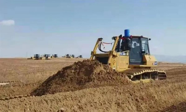 蒙牛10万头奶牛高端奶产业基地正式落户这地