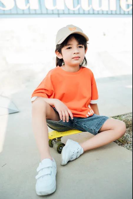 迪士汤姆童装春夏时尚新品 尽显孩子童真乐趣