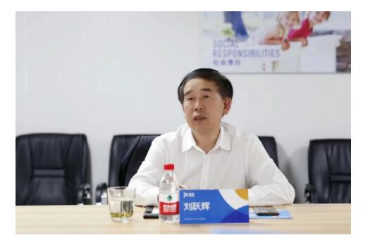 湖南省工业和信息化厅副厅长张治平等人访澳优   为发展“绿色赋能”
