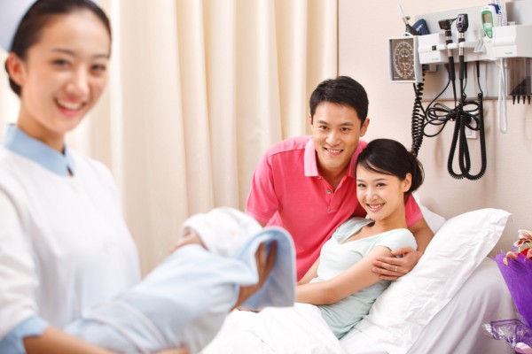 三孩生育政策来了  国家卫生健康委就实施三孩生育政策进行答记者问