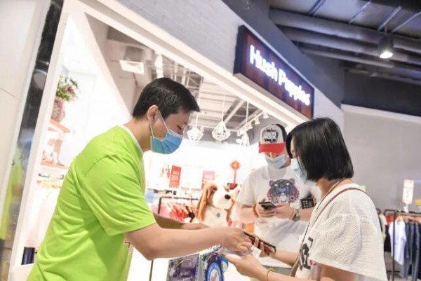 商企联动 有礼“童”享 MINI玩博会首场起航