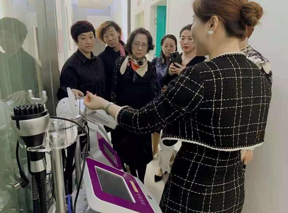 爱悦思、禾熹甄选成功签约成为首批沪廊母婴人才实训基地!