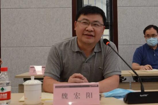 农经观察会商会就“全面推进奶业振兴的再思考”进行研讨