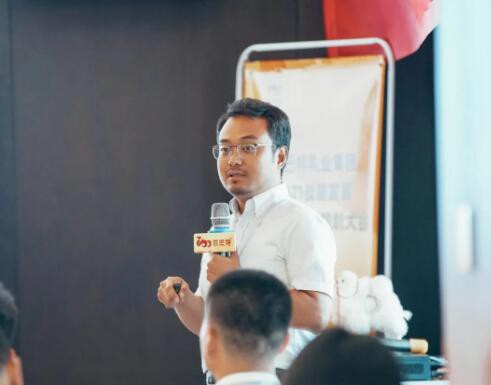 【铸行业标准，树驼业标杆】依巴特乳业战略发展暨川渝地区专卖店年中总结会议圆满成功！