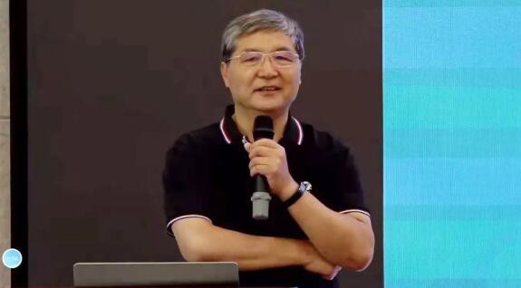 刘玉满：借鉴国际经验，转变发展理念，加快奶业振兴步伐