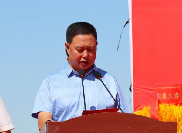 6000头！前进牧业&贵州南方乳业筹建的甘肃陇黔牧业开工奠基