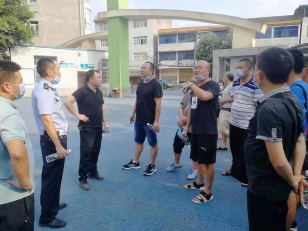 宜宾大观镇12-17周岁学生接种新冠疫苗有序进行中