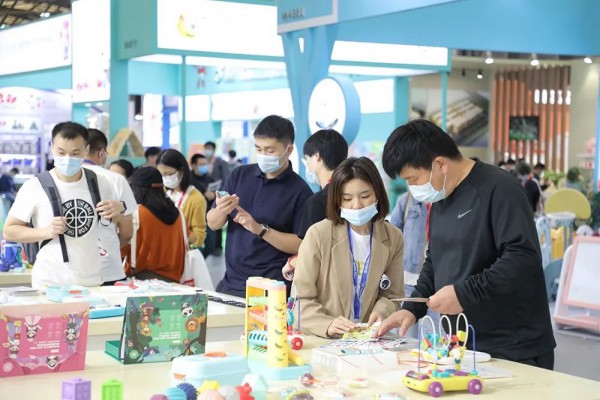 今年首展│20+精准对接活动、12大主题展区、10万+趋势首发新品，双新展邀您4月成都见！