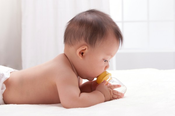 孩子肠胃不适、反复闹肚怎么办？快试试飞天神娃消食健脾保健贴！