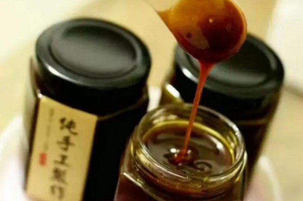 秋梨膏棒棒糖以健康概念来宣传是否能吸引消费者  秋梨膏棒棒糖市场还尚未规范