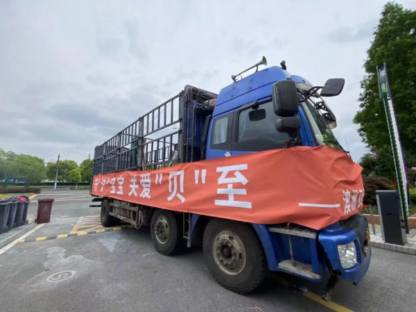 疫情中的逆行者，蒙牛守护公益“奶瓶”