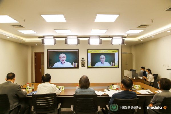 促进母乳喂养，科学成就关爱：中国妈妈母乳喂养指导手册正式发布