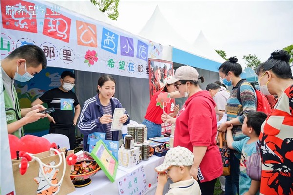 “奶盒回收计划”昆明首发 新希望乳业低碳全产业链再度升级