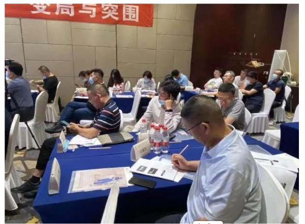 解读市场变局下，乳企的突围路径与方法，2022品牌乳业发展战略峰会成功举办！