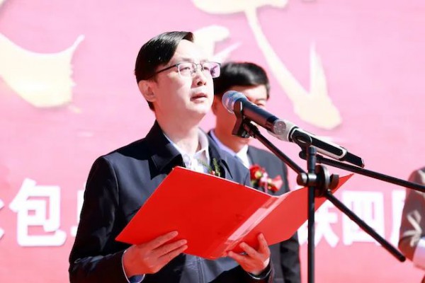 两座万头奶牛示范牧场将开启阿荣旗奶源基地的新篇章。