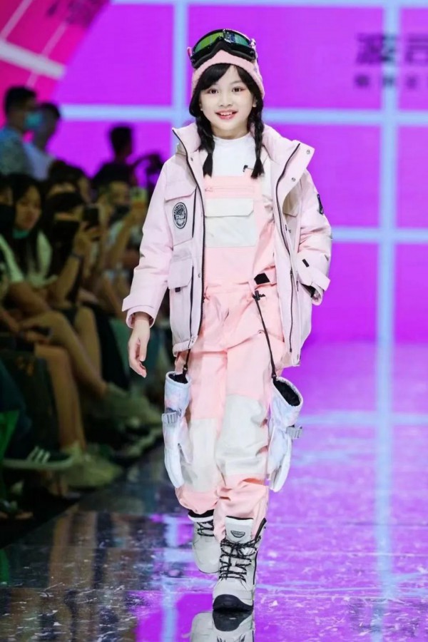 波司登儿童以多元化领航儿童专业羽绒服