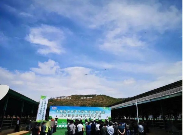 总投资约25.377亿元，云南大理州“8+1”万头奶牛牧场项目陆续竣工